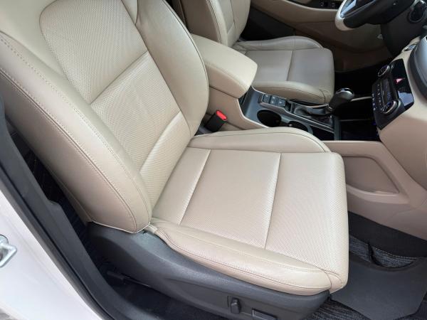 HYUNDAI TUCSON 2.0 ATH 2018 – TRẮNG TINH TẾ – FORM ĐẸP, GIÁ HỢP LÝ