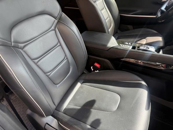HYUNDAI CUSTIN 1.5 TC – 2024 | TRẮNG THANH LỊCH 