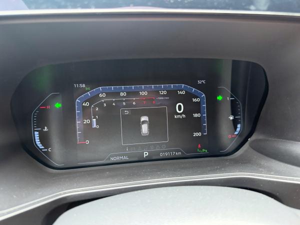  MITSUBISHI XFORCE PREMIUM 2024 | VÀNG NỔI BẬT