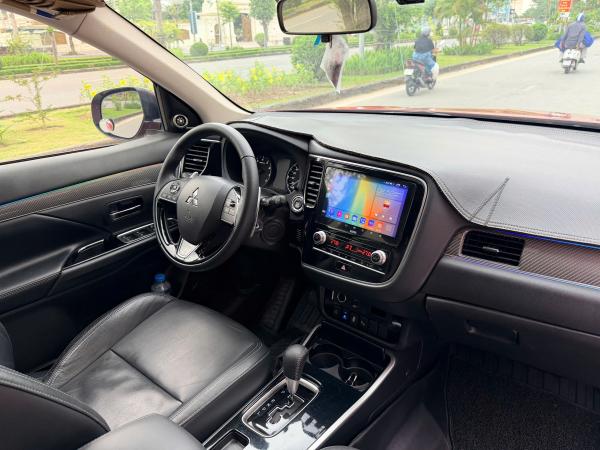 MITSUBISHI OUTLANDER 2.0 PRE – 2021 | ĐỎ NỔI BẬT