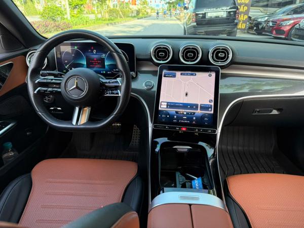 MERCEDES-BENZ C300 AMG 2022 – NHẬP ĐỨC 