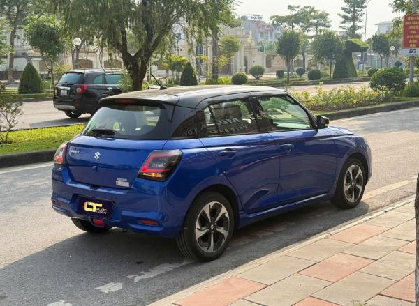 SUZUKI SWIFT HYBRID 2025 – MÀU XANH