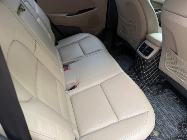 HYUNDAI TUCSON 2.0 ATH 2018 – TRẮNG TINH TẾ – FORM ĐẸP, GIÁ HỢP LÝ
