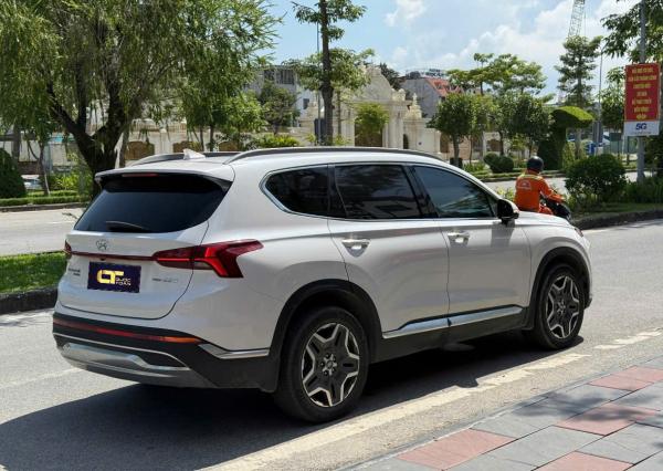 HYUNDAI SANTAFE 2.2 MÁY DẦU – 2022 – BẢN CAO CẤP