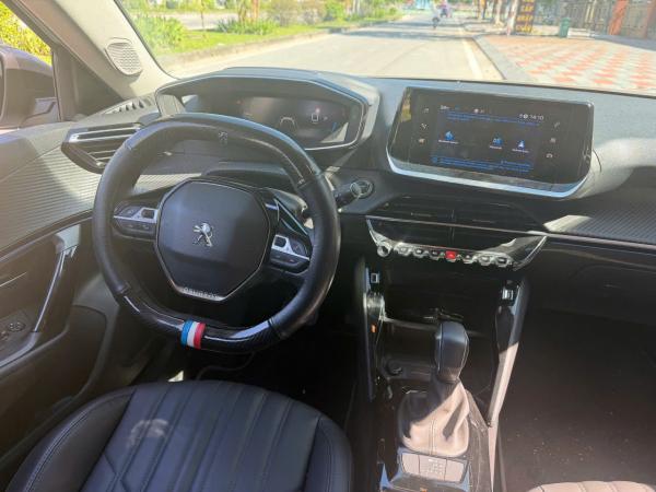 PEUGEOT 2008 2022 | 1.2 GT | TRẮNG