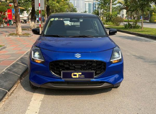 SUZUKI SWIFT HYBRID 2025 – MÀU XANH