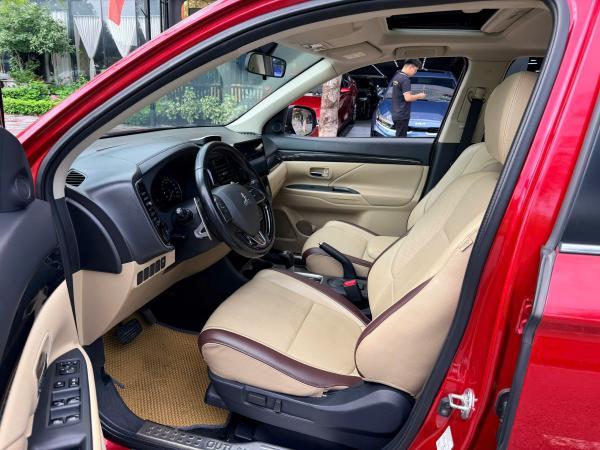 MITSUBISHI OUTLANDER 2.0 CVT SẢN XUẤT 2016