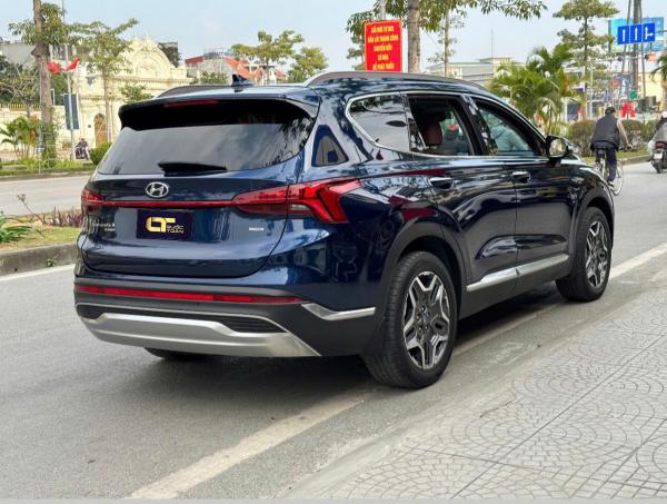 HYUNDAI SANTAFE 2,5 CC – 2022 | XANH CAO CẤP