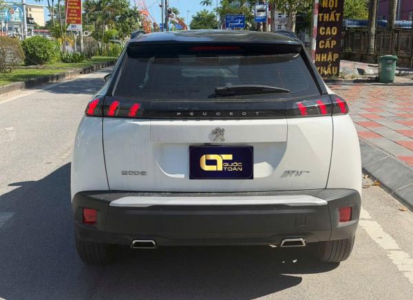 PEUGEOT 2008 2022 | 1.2 GT | TRẮNG