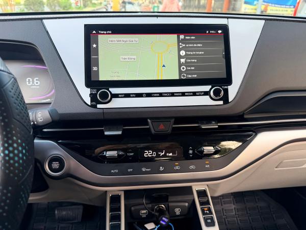 KIA CARENS 1.5 LUXURY – 2025 | XANH CÁ TÍNH