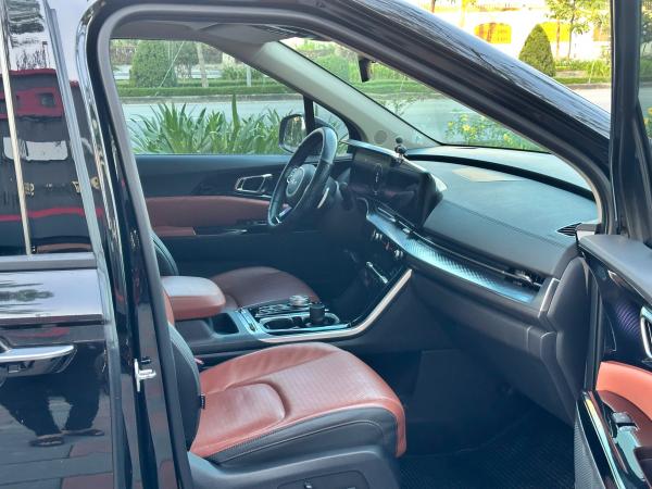 KIA CARNIVAL 2.2 SIGNATURE – 2024 | ĐEN SANG TRỌNG – BẢN CAO CẤP 