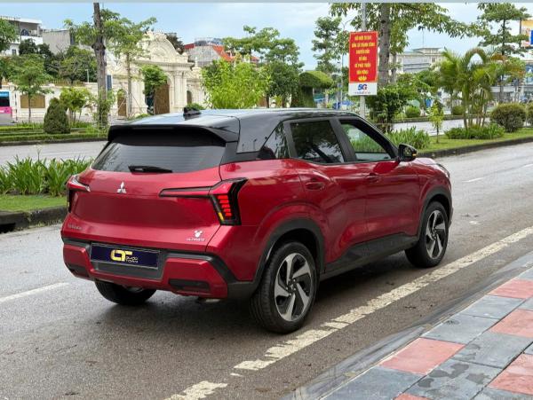 MITSUBISHI XFORCE 1.5 ULTIMATE – 2025 | ĐỎ NỔI BẬT
