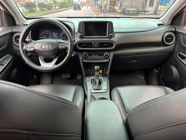 HYUNDAI KONA 1.6 TURBO 2019 – MÀU TRẮNG SIÊU ĐẸP