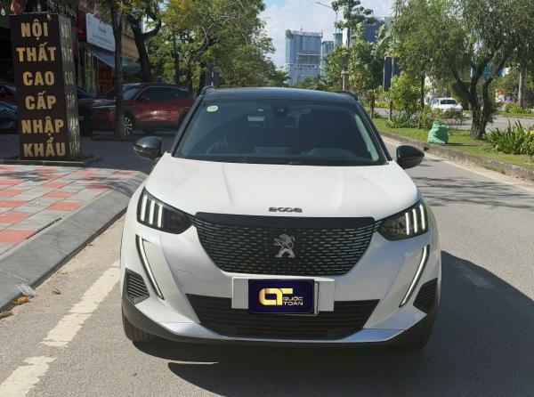 PEUGEOT 2008 2022 | 1.2 GT | TRẮNG