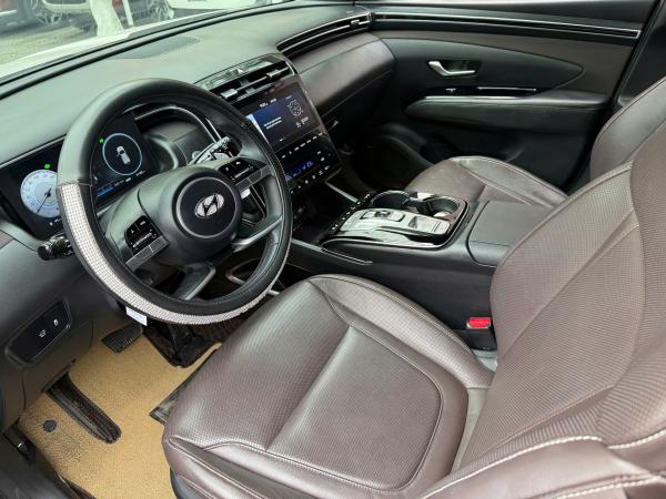 HYUNDAI TUCSON 2024 – 1.6 TURBO | MÀU TRẮNG SANG TRỌNG, THỂ THAO