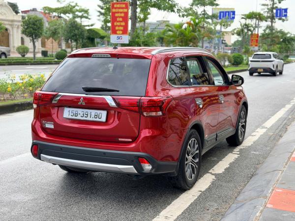MITSUBISHI OUTLANDER 2.0 CVT SẢN XUẤT 2016
