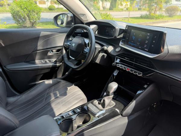 PEUGEOT 2008 2021 | 1.2 GTLine | ĐEN