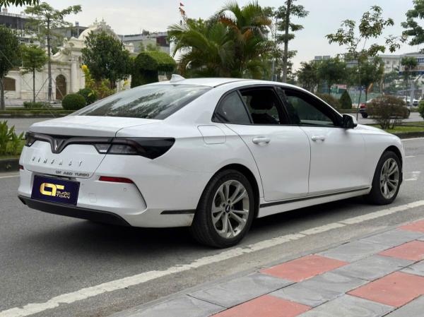 VINFAST LUX A2.0 TIÊU CHUẨN – 2022 | MÀU TRẮNG