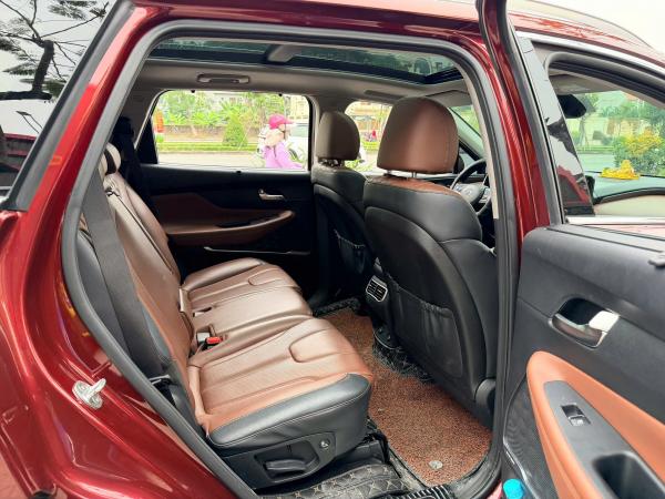 HYUNDAI SANTAFE 2.5 CAO CẤP – Sản xuất năm 2021