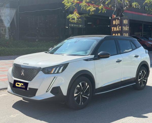 PEUGEOT 2008 2022 | 1.2 GT | TRẮNG