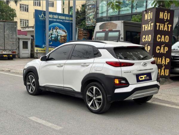 HYUNDAI KONA 1.6 TURBO 2019 – MÀU TRẮNG SIÊU ĐẸP