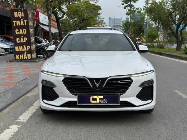 VINFAST LUX A2.0 TIÊU CHUẨN – 2022 | MÀU TRẮNG