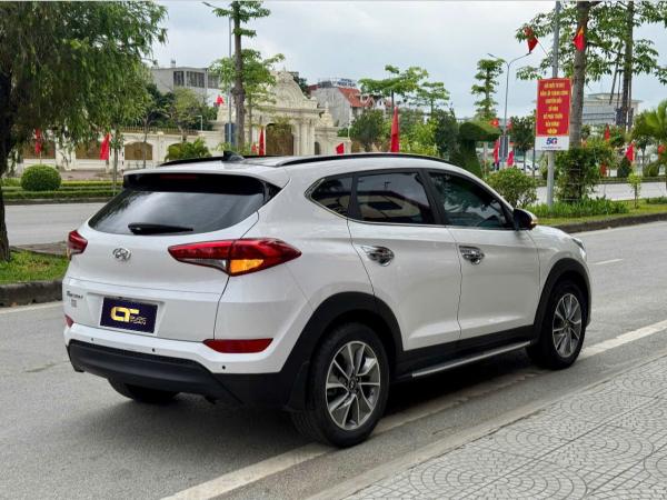 HYUNDAI TUCSON 2.0 ATH 2018 – TRẮNG TINH TẾ – FORM ĐẸP, GIÁ HỢP LÝ