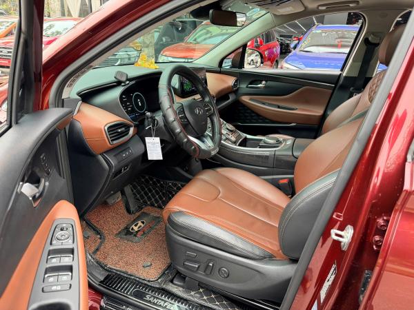 HYUNDAI SANTAFE 2.5 CAO CẤP – Sản xuất năm 2021