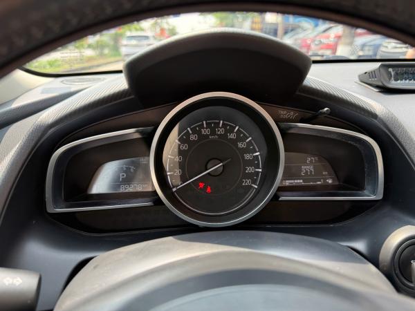 MAZDA 2 1.5 – 2018 | TRẮNG NHẬP THÁI