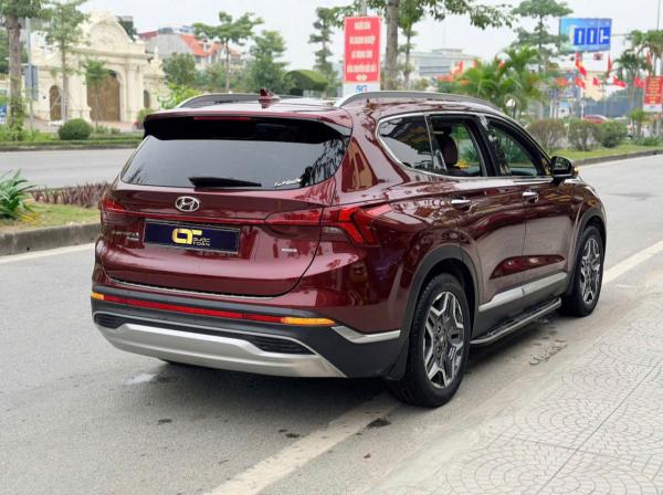 HYUNDAI SANTAFE 2.5 CAO CẤP – Sản xuất năm 2021