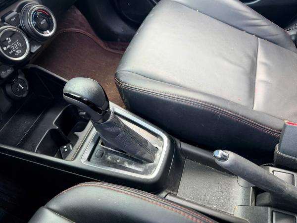 SUZUKI SWIFT 1.2 – 2021 bản GLX | ĐỎ TRẺ TRUNG – NHẬP THÁI LAN